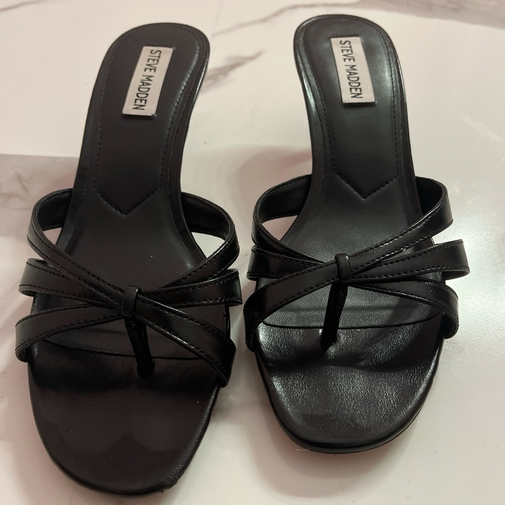 Steve Madden Black Mules with Elegant Lattice Design